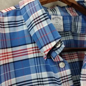 NEW Brooks Brothers Regent Shirt